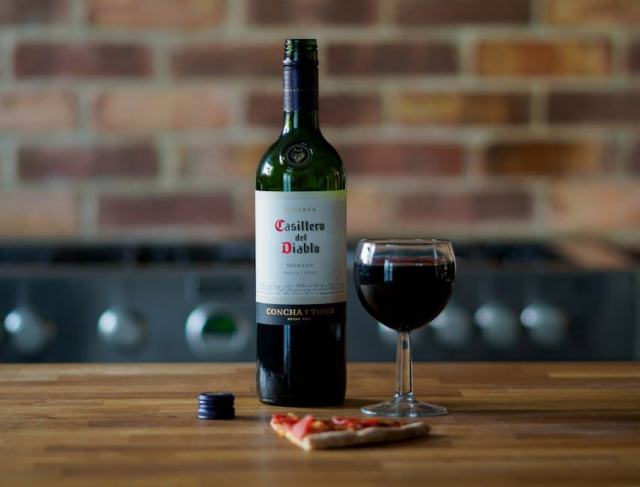 Accords mets et vins à l'apéritif : les clés pour réussir Accords mets et vins à l'apéritif : les clés pour réussir