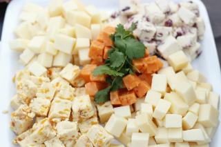 Apericubes : tout savoir sur ces fromages apéro emblematiques